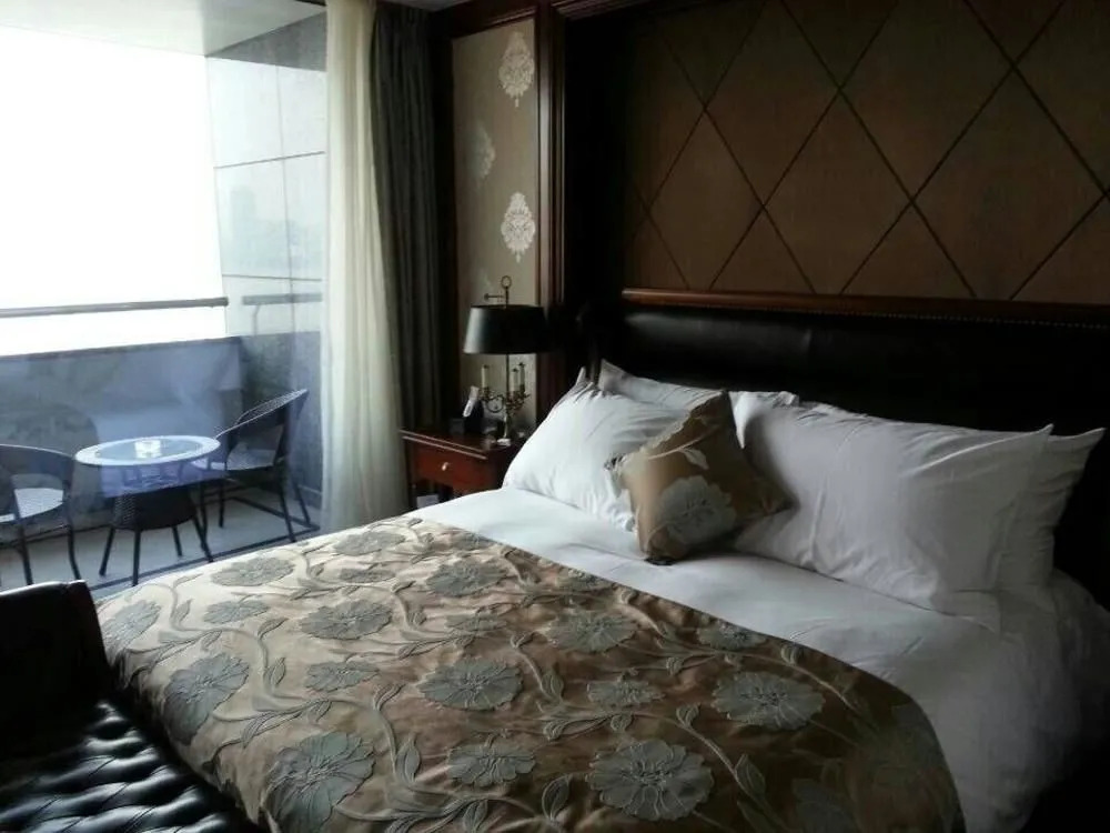 Hangzhou Lingtaoge Hotel