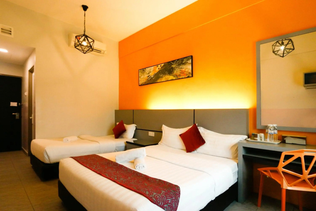 Travelland Hotel
