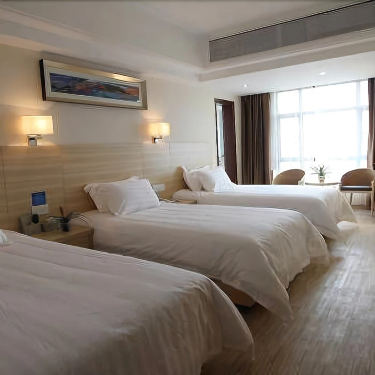New Coast Hotel