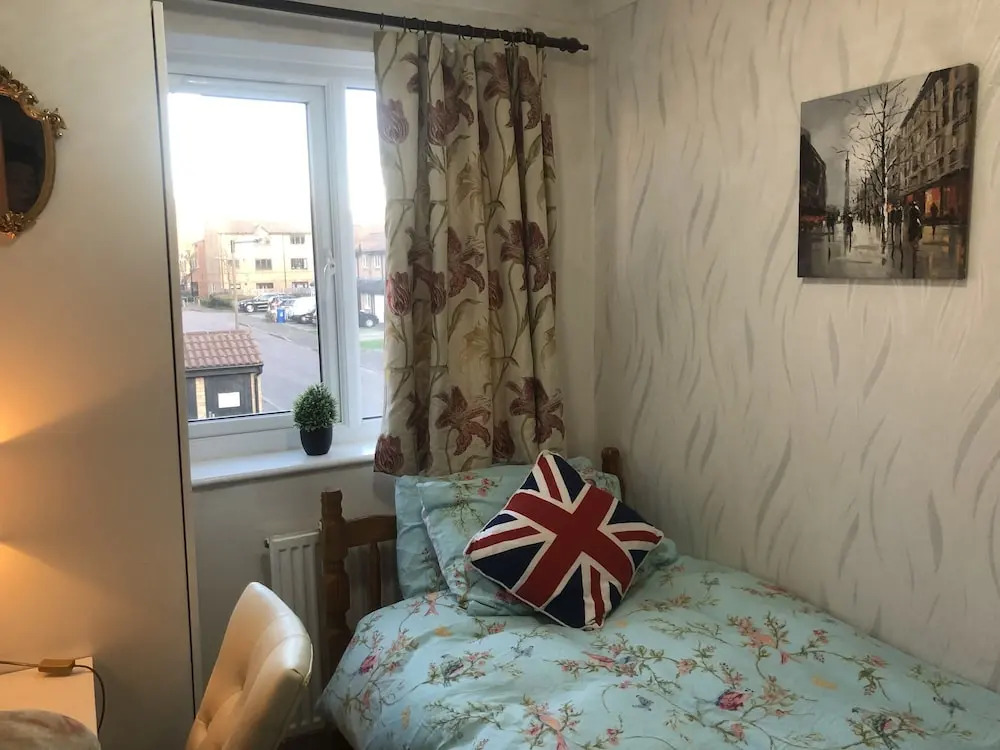 Centrally Located 4 Bedroom House