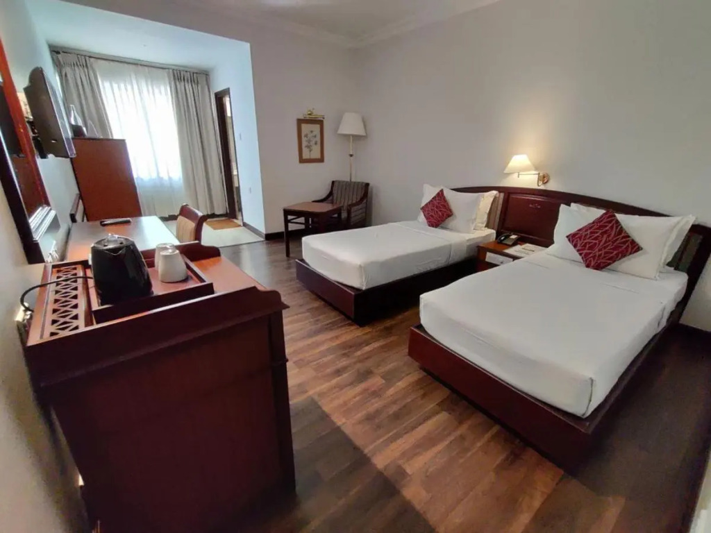 Issacs Residency