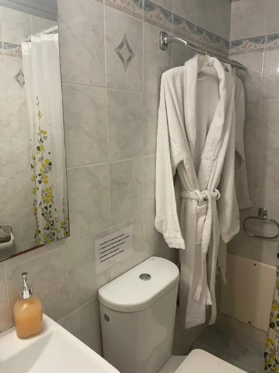 Pinotsi Rooms