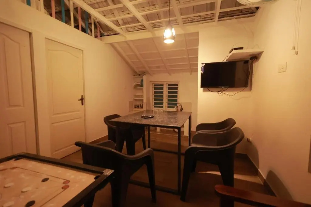 Babu'S Homestays By Lexstays