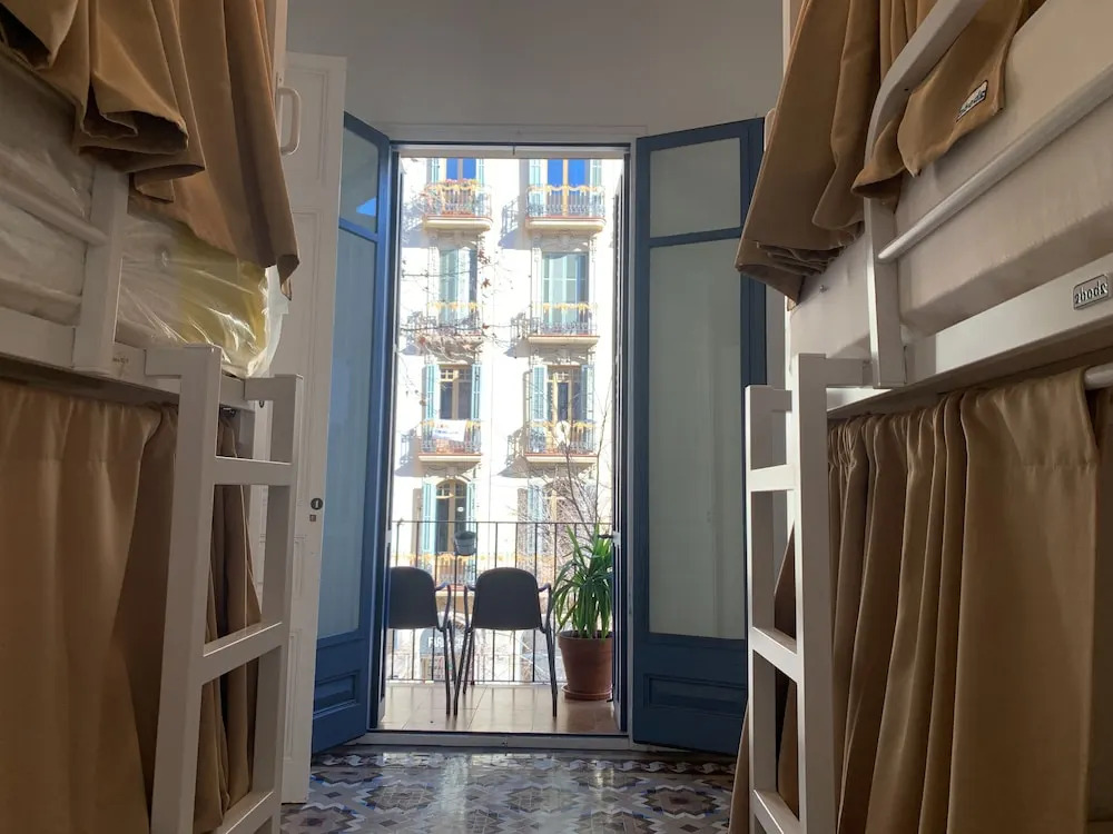 CoImpact Coliving - Hostel