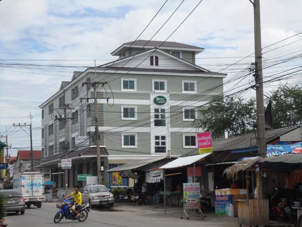 Tisaraporn Resident