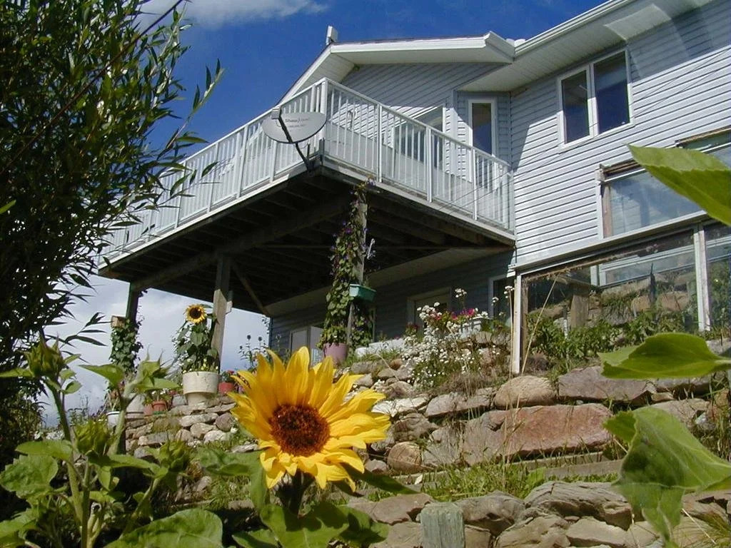 Serenity Hillside B&B