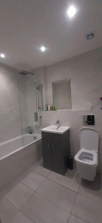 Newly Built Modern 1-bed Apartment in Slough