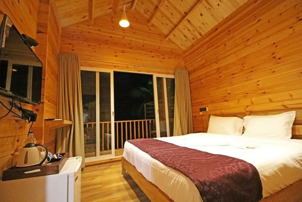 Larive Beach Resort