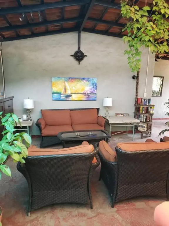 Be a Diva in the Queen's Suite at Inn Ajijic