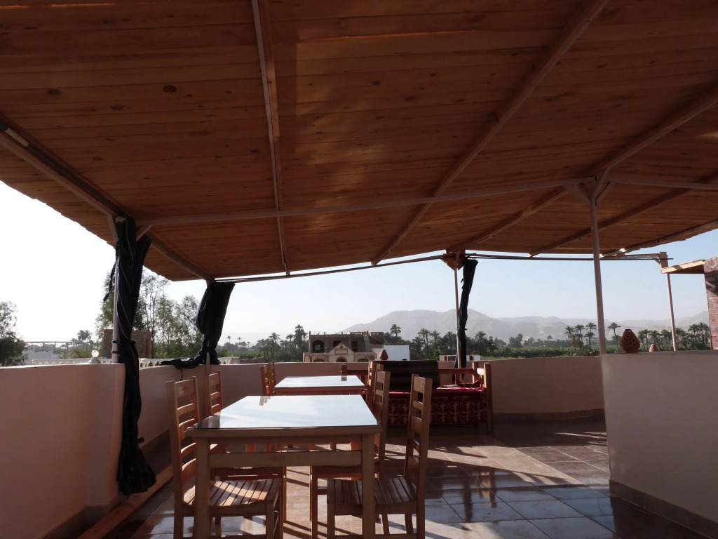 Luxor Plaza House