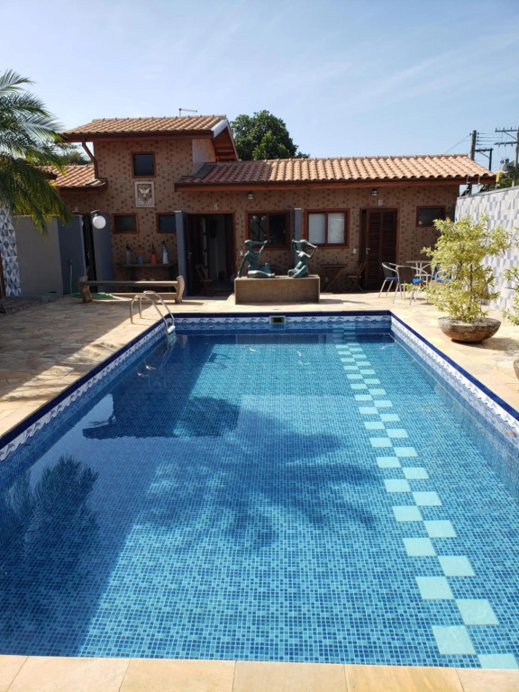 Suítes Verano Ubatuba - Bairro Itaguá - com piscina