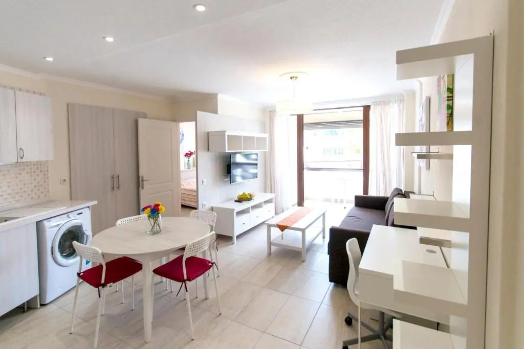 Apartment With one Bedroom in Playa de la Américas, With Wonderful City View, Balcony and Wifi - Near the Beach