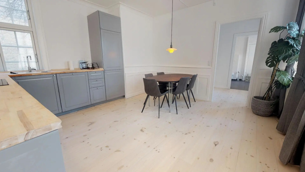 ★189m2 NEW Luxury Apt - City Central★PROF Cleaning