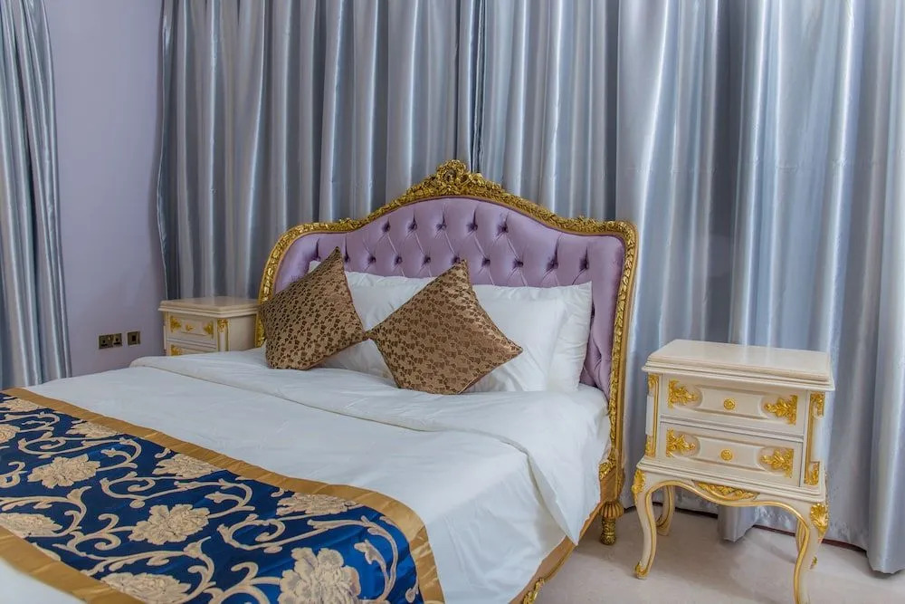 Bravoway Villa A29 in Palm Jumeirah