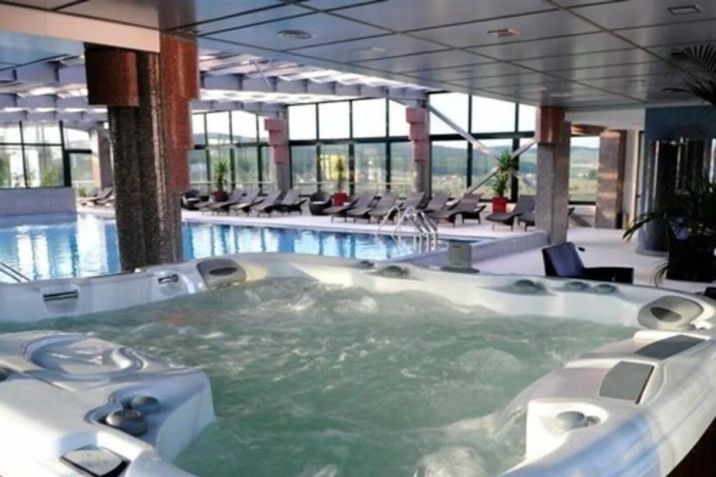 Business Hotel Conference Center & Spa