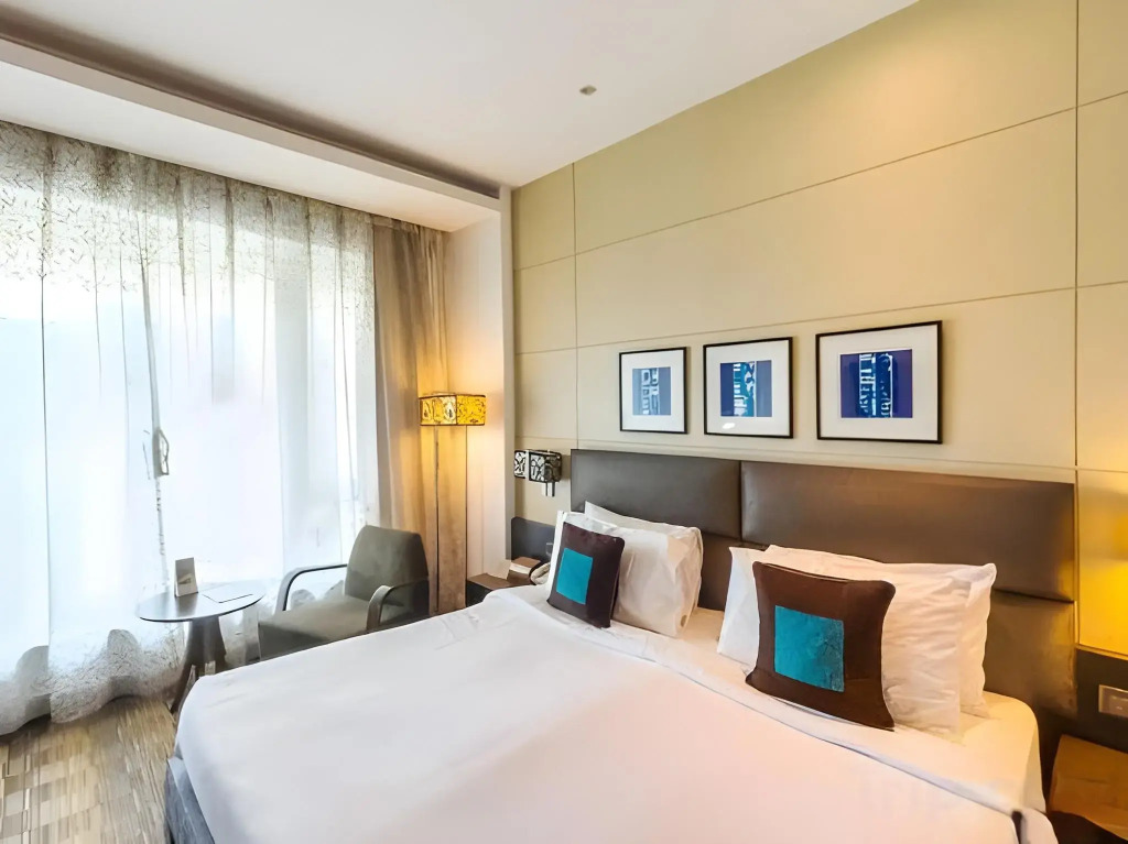 Meluha The Fern Mumbai, Powai, Series by Marriott