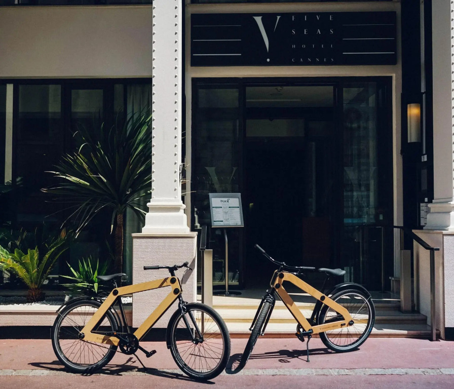 Five Seas by Inwood Hotels