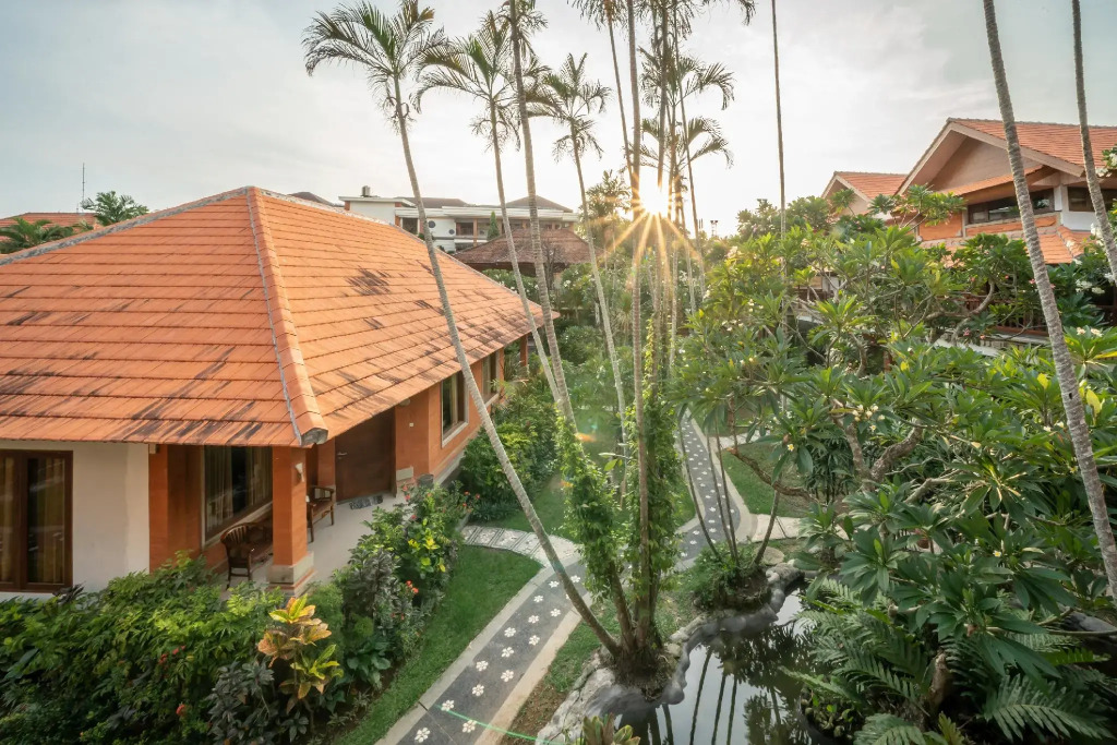 Отель Three Brothers Bungalows & Villas