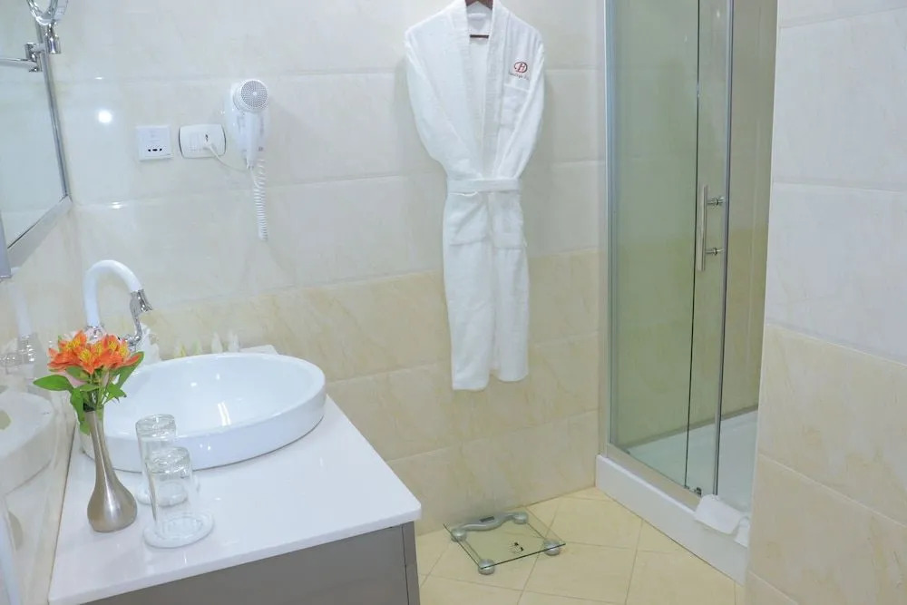 Desalegn Hotels And Resort