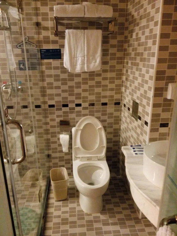 Daina Hotel