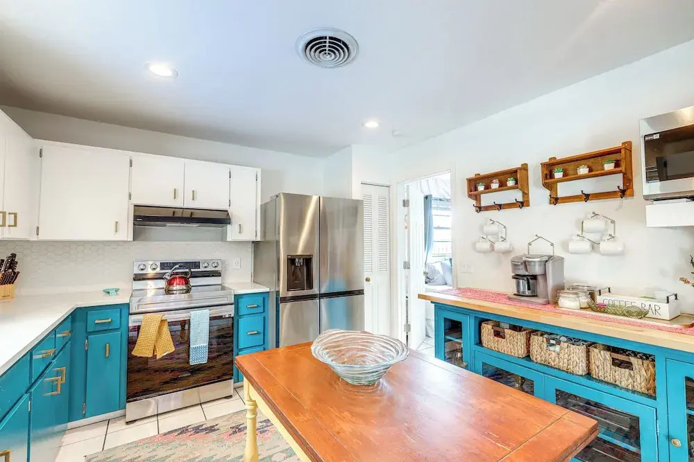 4 Mi to Jensen Beach Park: Family Home w/ Pool!