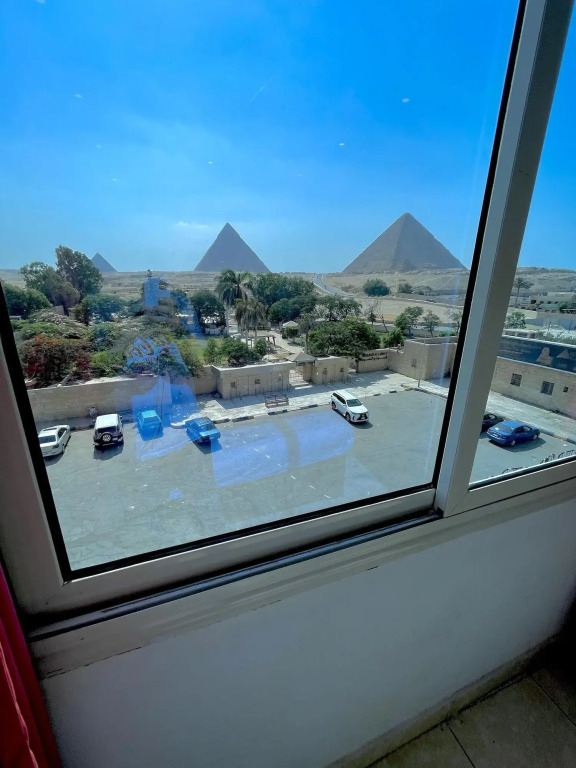 Sahara Pyramids Inn