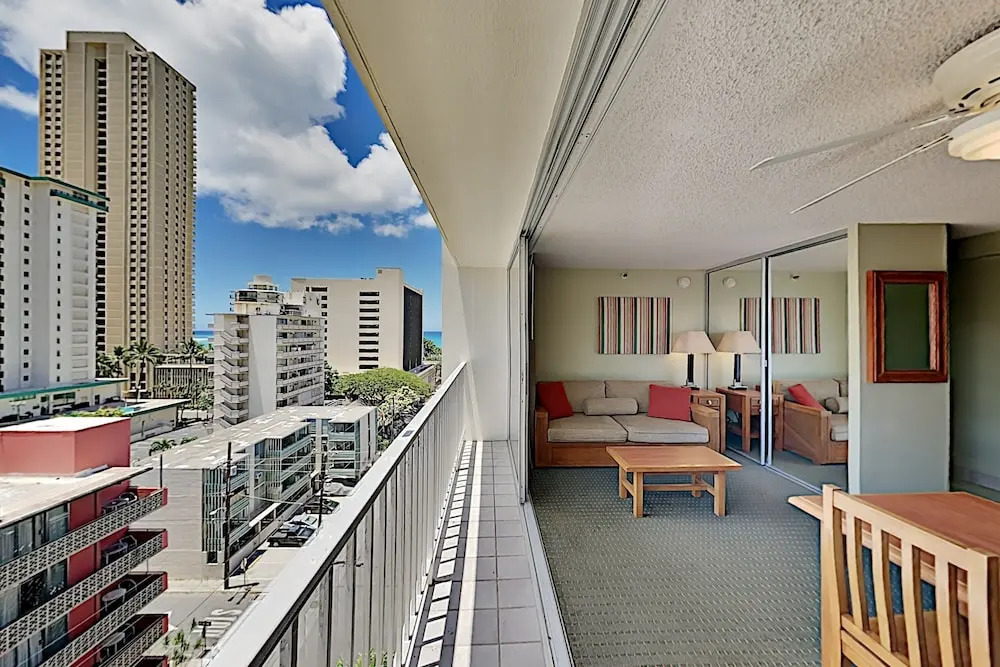 Pacific Monarch 901 Condo By Redawning