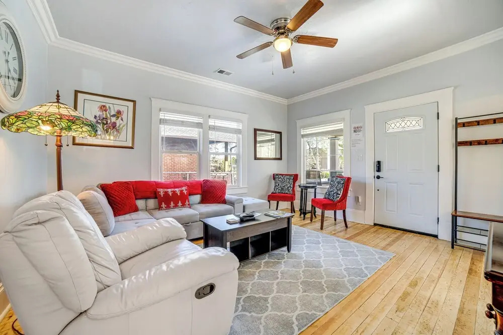 Walk to Midtown: Charming Reno Retreat