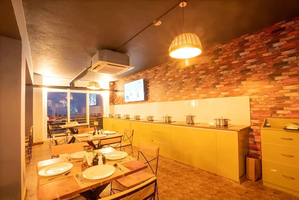 Fabhotel Prime Alekhya Suites