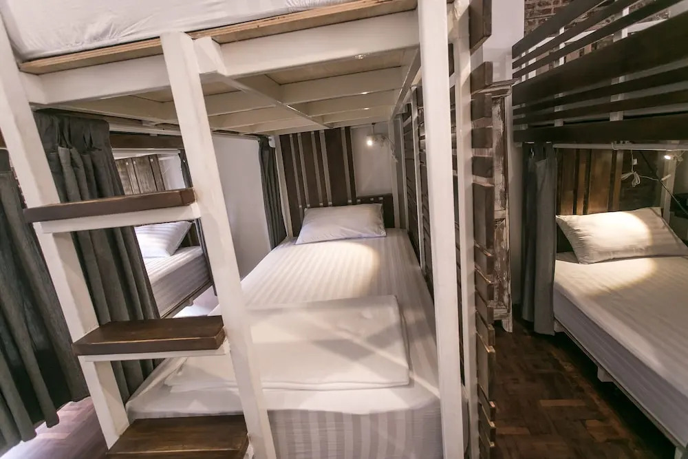 REST Ari Hostel