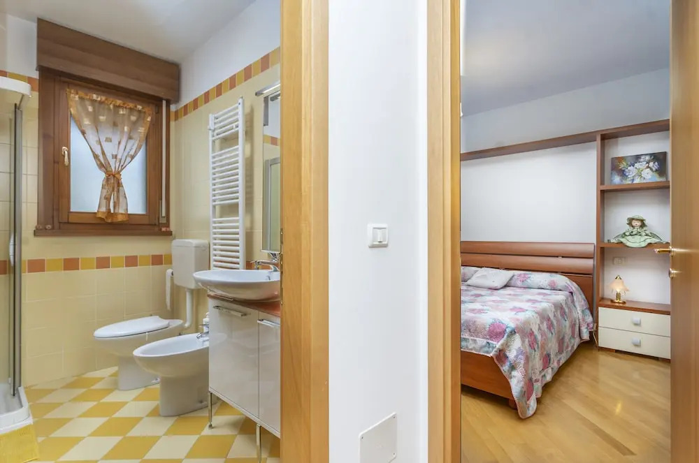 Ai Gelsomini-APT with Terrace & Parking
