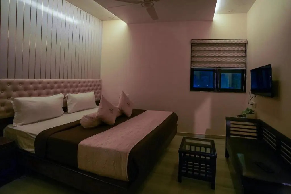 Hotel Royce Executive Near US Consulate, Bandra Kurla Complex