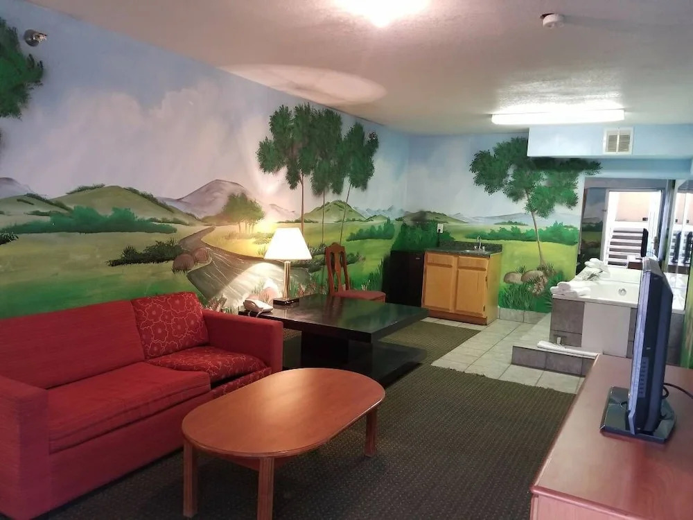 The Crossroads Hotel and Suites Irving