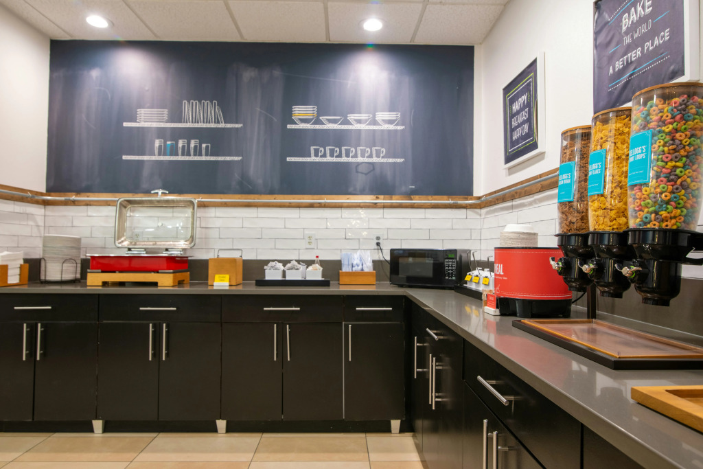 Hampton Inn & Suites College Station