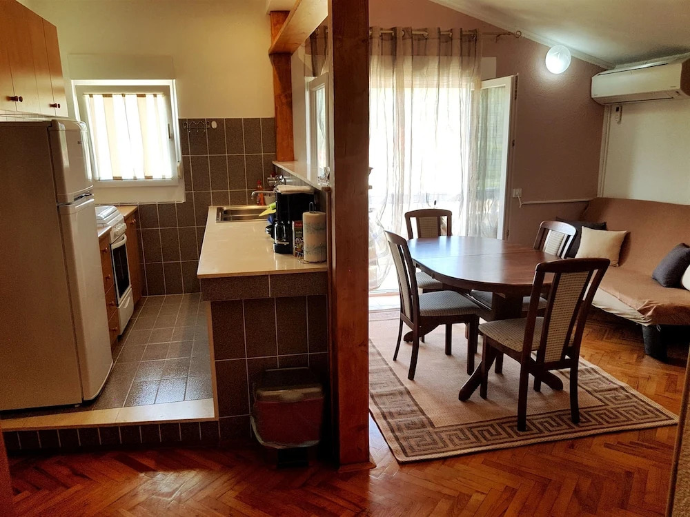 Apartments Bosiljka