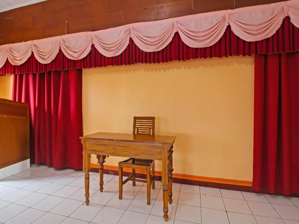 RedDoorz near Taman Wisata New Balekambang Tawangmangu