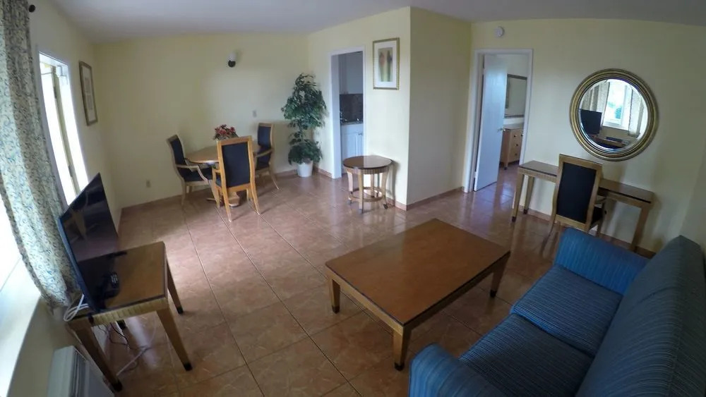 Capri Apartments