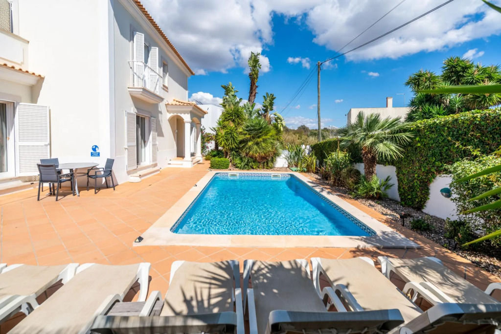 The Captivating Portimão Villa by Ideal Homes
