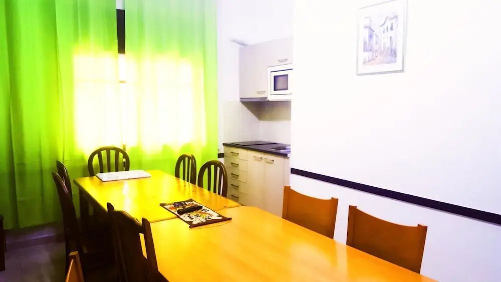 Hostel Penedes