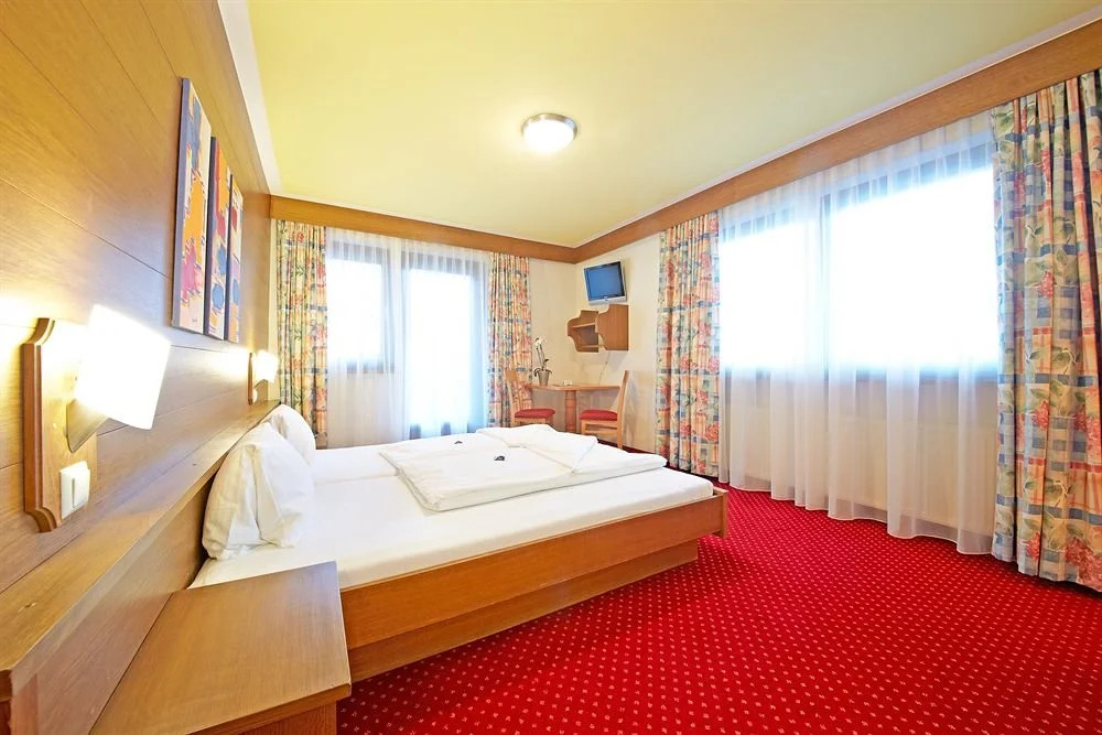 Hotel HELIS - Joker Card included in Summer