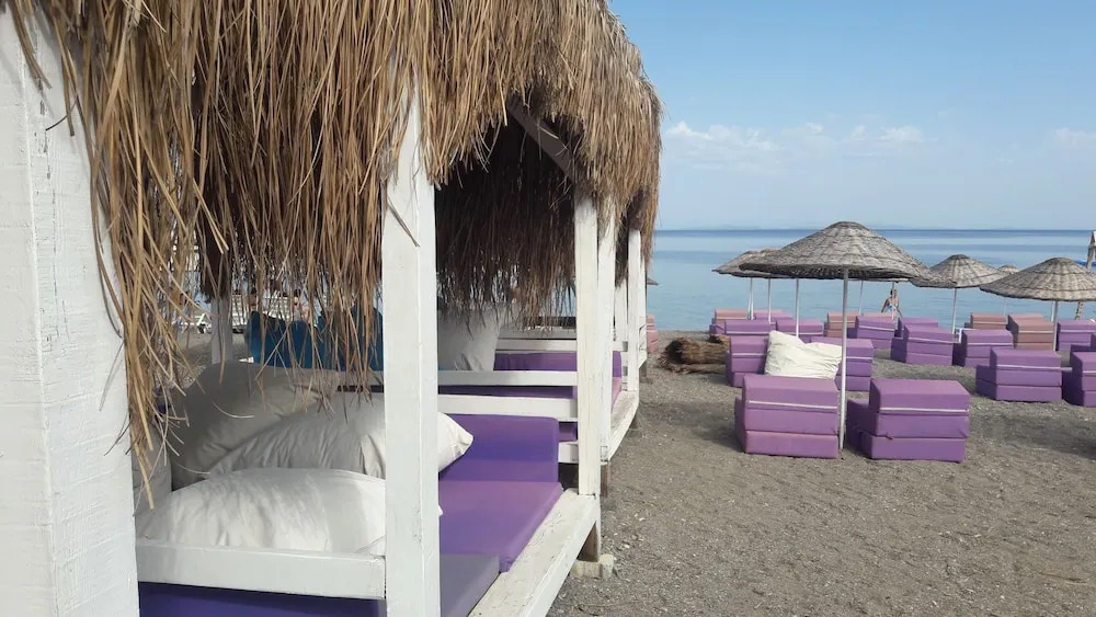 Ekinoks Beach Bungalow