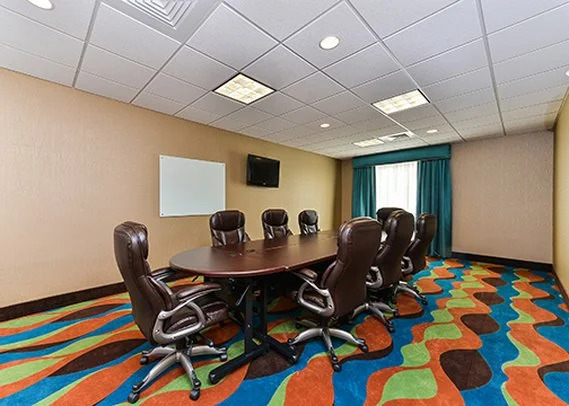 Comfort Inn & Suites