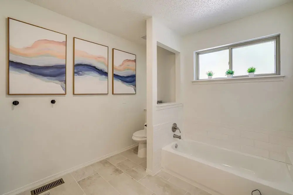 Bike, Golf, Relax: Modern Bella Vista Home w/ Deck