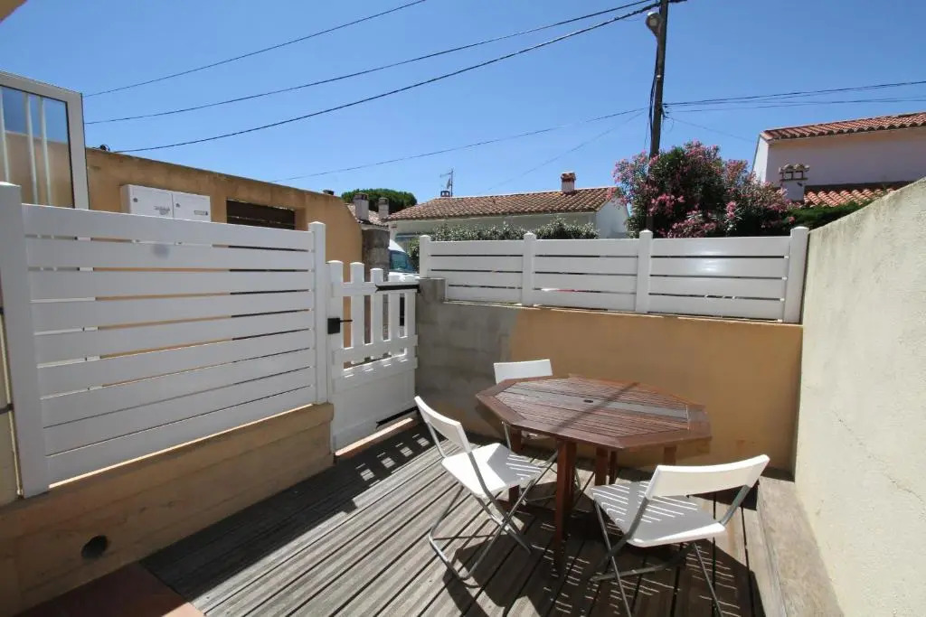 Appartement T2 avec terrasse à 600m de la plage