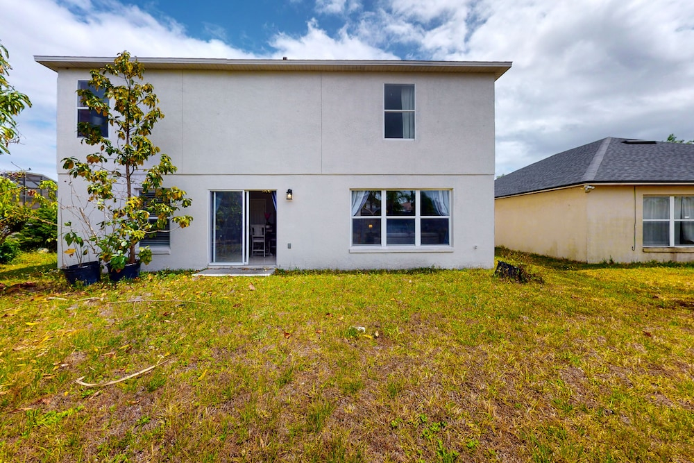 Dog-friendly Home With Lake Views, Ping-pong, air Hockey, Streaming, W/d, & AC