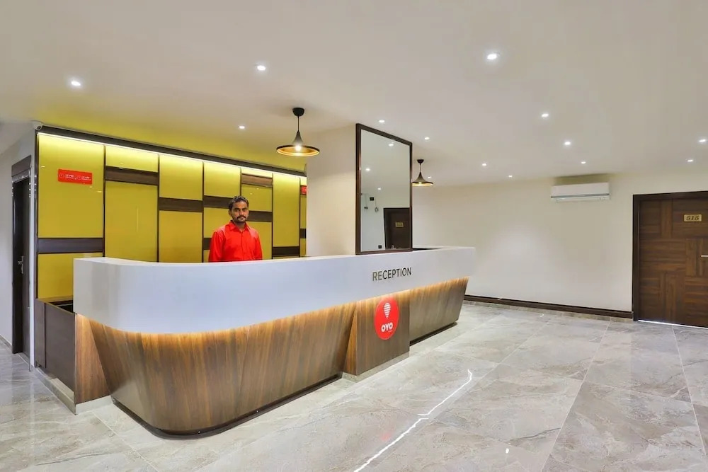 OYO 16604 Hotel Sparsh Inn