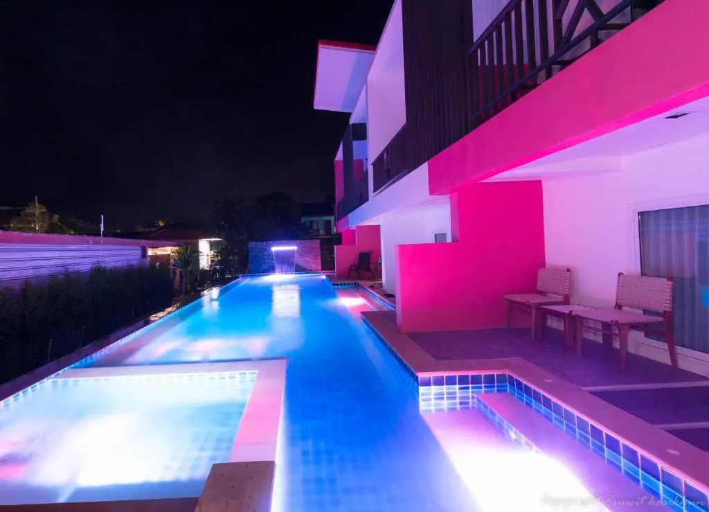 Pinky Hotel by Kanchana