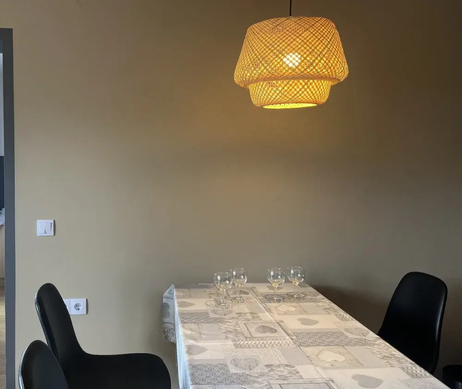 B&B Hotel GOLDENER HAHN - Hyggelige Budgetzimmer mit Panorama Hallenbad