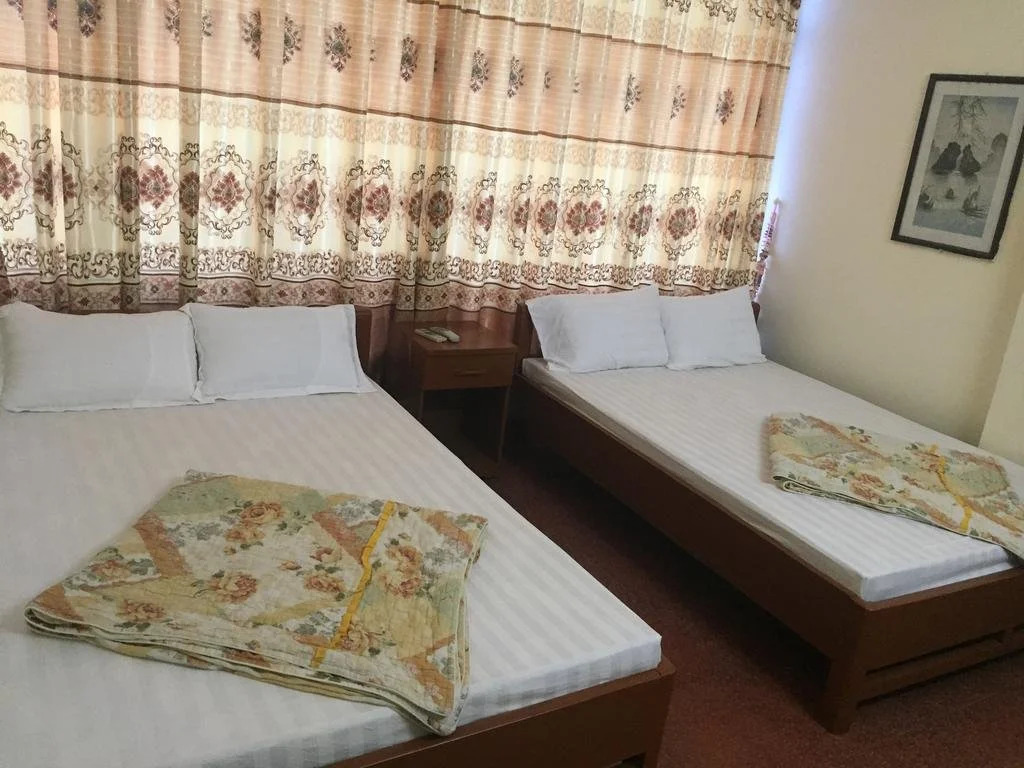 Pineapple Hotel