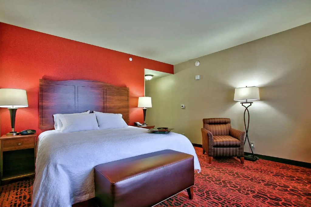 Hampton Inn & Suites Scottsdale at Talking Stick